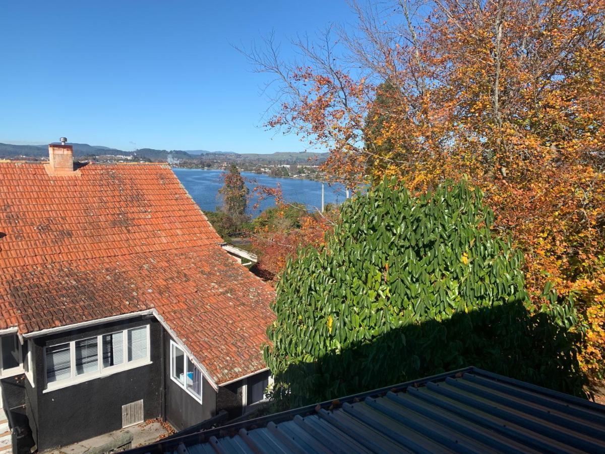 Lake View Family Lodge Up Tp 14 People Rotorua Exteriör bild