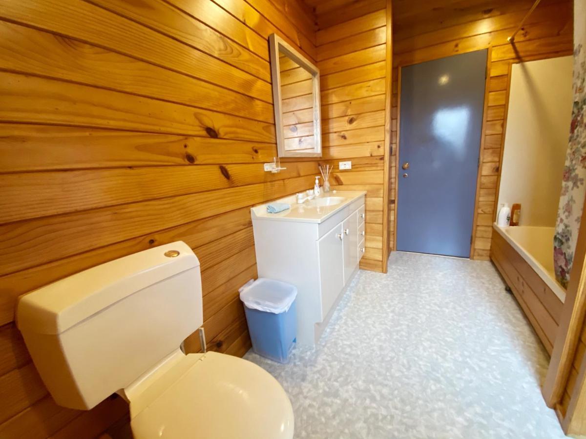 Lake View Family Lodge Up Tp 14 People Rotorua Exteriör bild