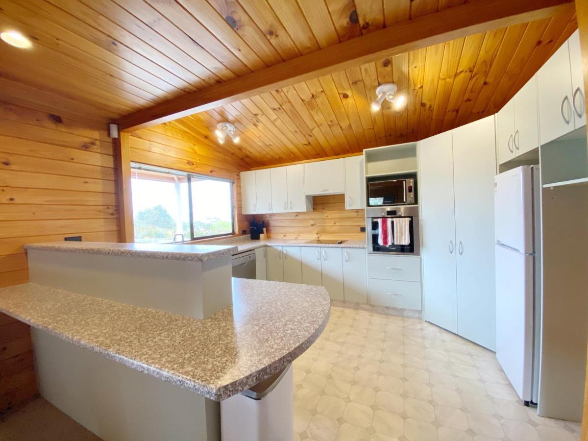 Lake View Family Lodge Up Tp 14 People Rotorua Exteriör bild
